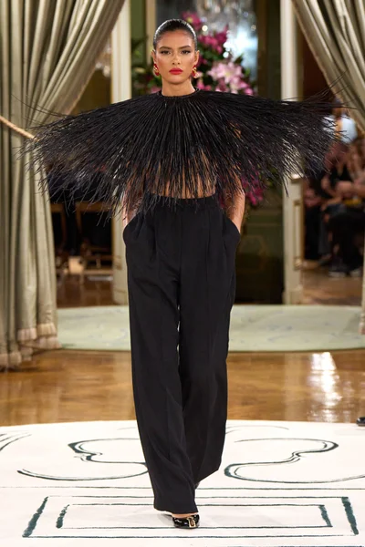 Look 2